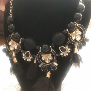 Stunning black necklace